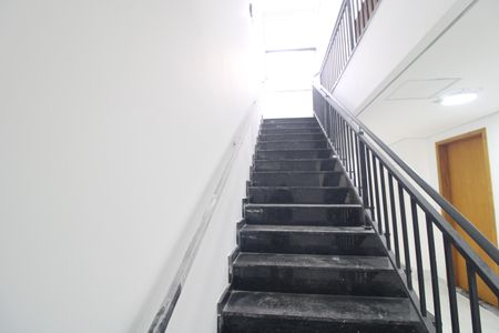 Apartamento à venda com 38m², 1 quarto e sem vagaEscada