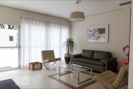 Apartamento à venda com 98m², 3 quartos e 2 vagas Apartamento à venda com 98m², 3 quartos e 2 vagasÁrea comum - Hall