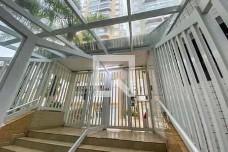 Apartamento à venda com 98m², 3 quartos e 2 vagas Apartamento à venda com 98m², 3 quartos e 2 vagasFachada