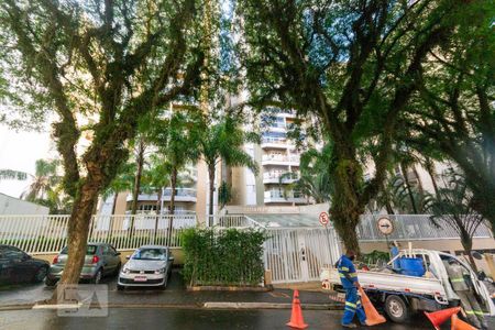 Apartamento à venda com 98m², 3 quartos e 2 vagas Apartamento à venda com 98m², 3 quartos e 2 vagasFachada