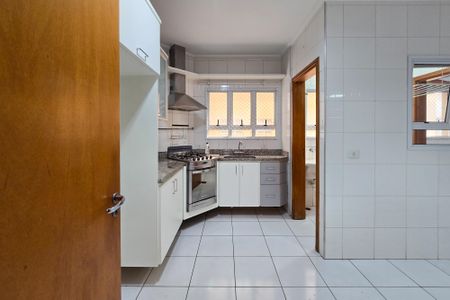 Apartamento à venda com 98m², 3 quartos e 2 vagas Apartamento à venda com 98m², 3 quartos e 2 vagasCozinha