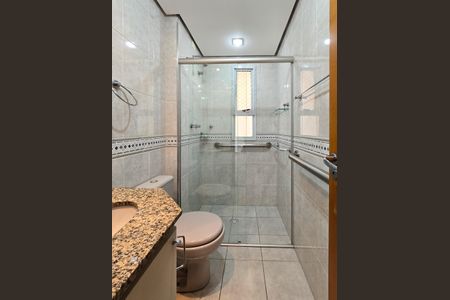 Apartamento à venda com 98m², 3 quartos e 2 vagas Apartamento à venda com 98m², 3 quartos e 2 vagasBanheiro Social