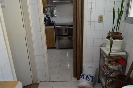 Apartamento à venda com 60m², 3 quartos e 1 vagaÁrea de Serviço