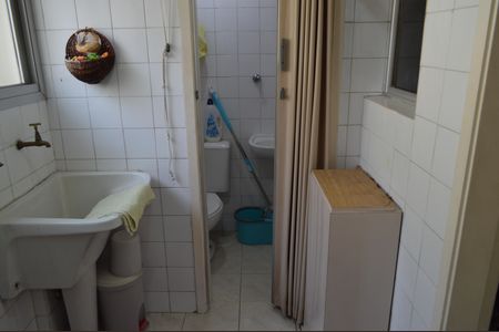 Apartamento à venda com 60m², 3 quartos e 1 vagaÁrea de Serviço