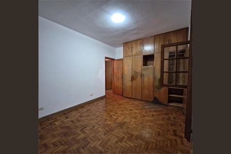 Casa à venda com 208m², 3 quartos e 4 vagas