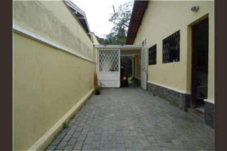 Casa à venda com 208m², 3 quartos e 4 vagas