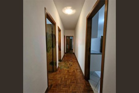 Casa à venda com 208m², 3 quartos e 4 vagas