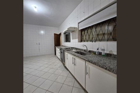 Casa à venda com 208m², 3 quartos e 4 vagas