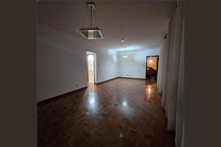 Casa à venda com 208m², 3 quartos e 4 vagas