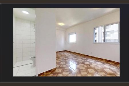 Apartamento à venda com 32m², 1 quarto e 1 vaga