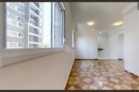 Apartamento à venda com 32m², 1 quarto e 1 vaga