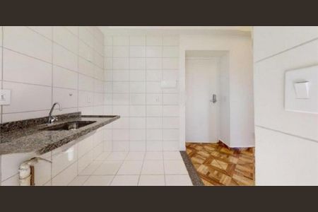 Apartamento à venda com 32m², 1 quarto e 1 vaga
