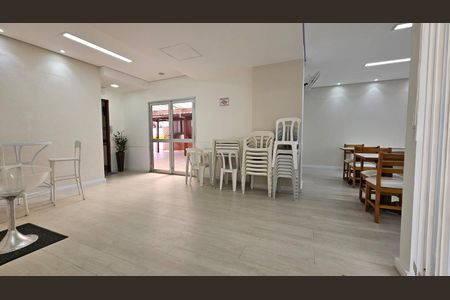 Apartamento à venda com 60m², 3 quartos e 2 vagas Apartamento à venda com 60m², 3 quartos e 2 vagasÁrea comum - Salão de festas