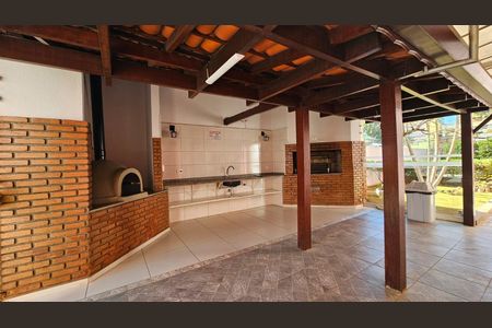 Apartamento à venda com 60m², 3 quartos e 2 vagas Apartamento à venda com 60m², 3 quartos e 2 vagasÁrea comum - Churrasqueira