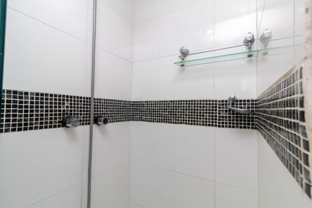 Apartamento à venda com 60m², 3 quartos e 2 vagas Apartamento à venda com 60m², 3 quartos e 2 vagasBanheiro Social