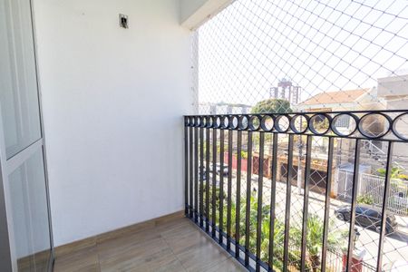 Apartamento à venda com 60m², 3 quartos e 2 vagas Apartamento à venda com 60m², 3 quartos e 2 vagasVaranda