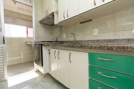 Apartamento à venda com 60m², 3 quartos e 2 vagas Apartamento à venda com 60m², 3 quartos e 2 vagasCozinha