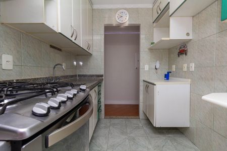 Apartamento à venda com 60m², 3 quartos e 2 vagas Apartamento à venda com 60m², 3 quartos e 2 vagasCozinha