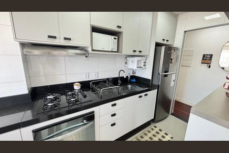 Apartamento à venda com 80m², 3 quartos e 2 vagas Apartamento à venda com 80m², 3 quartos e 2 vagasCozinha