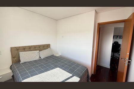 Apartamento à venda com 80m², 3 quartos e 2 vagas Apartamento à venda com 80m², 3 quartos e 2 vagasQuarto 2