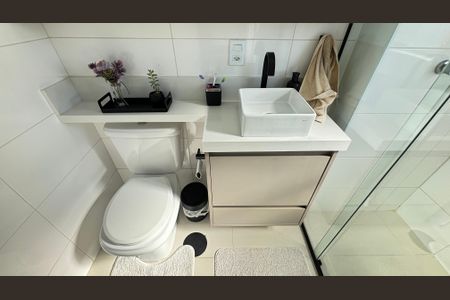 Apartamento à venda com 80m², 3 quartos e 2 vagas Apartamento à venda com 80m², 3 quartos e 2 vagasBanheiro da Suíte