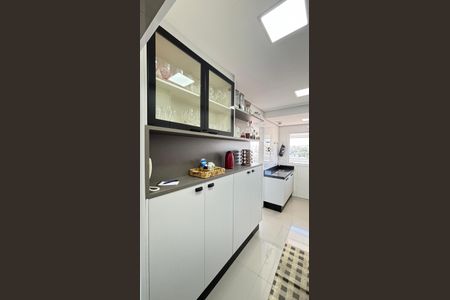 Apartamento à venda com 80m², 3 quartos e 2 vagas Apartamento à venda com 80m², 3 quartos e 2 vagasCozinha