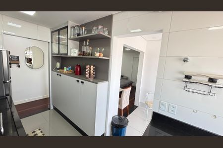 Apartamento à venda com 80m², 3 quartos e 2 vagas Apartamento à venda com 80m², 3 quartos e 2 vagasCozinha