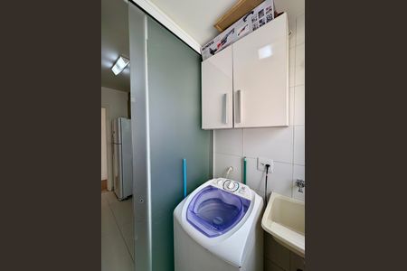 Apartamento à venda com 54m², 2 quartos e 1 vaga Apartamento à venda com 54m², 2 quartos e 1 vagaÁrea de Serviço