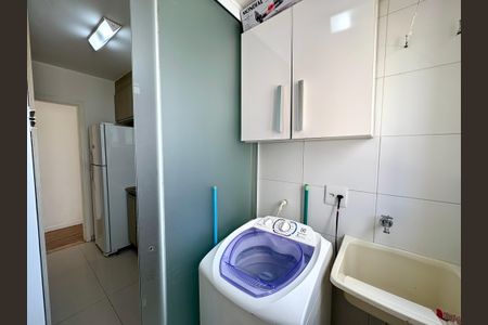 Apartamento à venda com 54m², 2 quartos e 1 vaga Apartamento à venda com 54m², 2 quartos e 1 vagaÁrea de Serviço