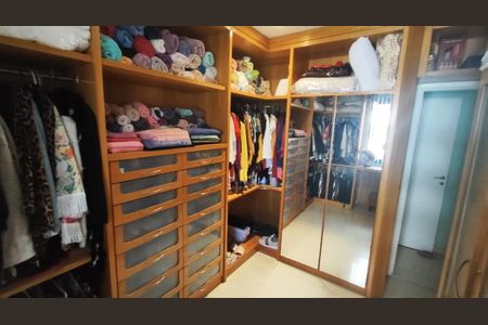 Apartamento à venda com 131m², 4 quartos e 2 vagas