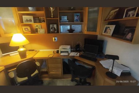 Apartamento à venda com 131m², 4 quartos e 2 vagas