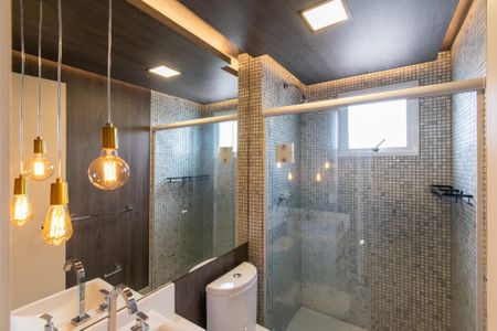 Apartamento à venda com 90m², 2 quartos e 2 vagas Apartamento à venda com 90m², 2 quartos e 2 vagasBanheiro da Suíte 1