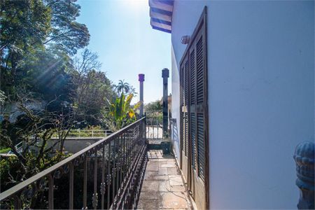 Casa à venda com 325m², 4 quartos e 5 vagas