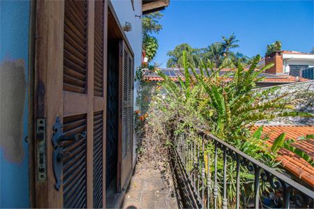 Casa à venda com 325m², 4 quartos e 5 vagas