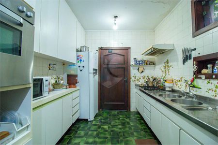 Casa à venda com 325m², 4 quartos e 5 vagas