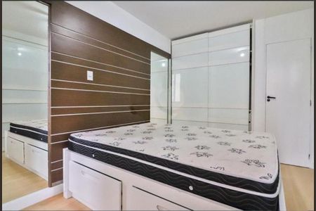 Apartamento à venda com 41m², 1 quarto e 1 vaga