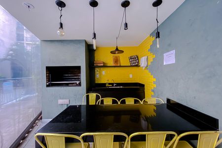 Apartamento à venda com 28m², 1 quarto e sem vaga Apartamento à venda com 28m², 1 quarto e sem vagaÁrea comum - Churrasqueira