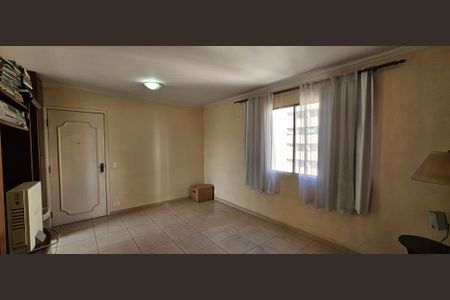 Apartamento para alugar com 90m², 3 quartos e 1 vaga Apartamento para alugar com 90m², 3 quartos e 1 vagaSala