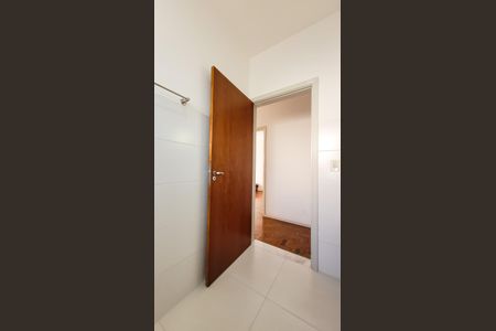 Casa à venda com 280m², 6 quartos e 2 vagasBanheiro social 1