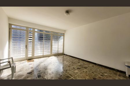 Casa à venda com 280m², 6 quartos e 2 vagasGaragem