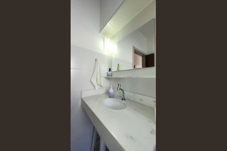 Casa à venda com 280m², 6 quartos e 2 vagasBanheiro social 1