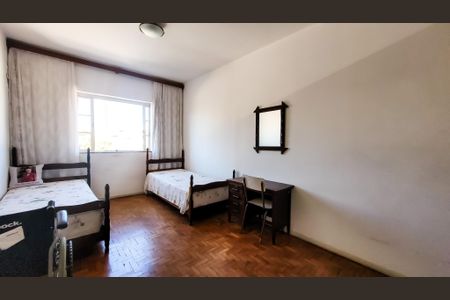 Casa à venda com 280m², 6 quartos e 2 vagasQuarto 1