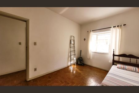 Casa à venda com 280m², 6 quartos e 2 vagasQuarto 2