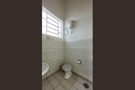 Casa à venda com 280m², 6 quartos e 2 vagasBanheiro social 2