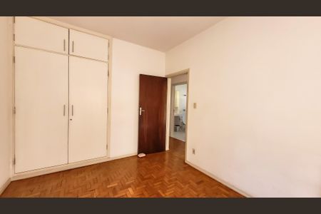 Casa à venda com 280m², 6 quartos e 2 vagasQuarto 2