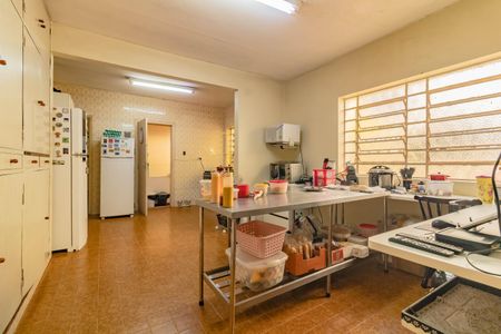 Casa à venda com 228m², 3 quartos e 2 vagas Casa à venda com 228m², 3 quartos e 2 vagasCozinha