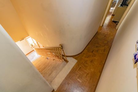 Casa à venda com 228m², 3 quartos e 2 vagas Casa à venda com 228m², 3 quartos e 2 vagasSala