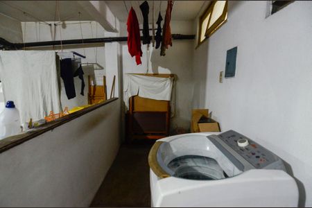 Casa à venda com 200m², 4 quartos e 2 vagas Casa à venda com 200m², 4 quartos e 2 vagasÁrea de Serviço