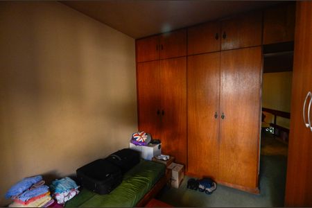 Casa à venda com 200m², 4 quartos e 2 vagas Casa à venda com 200m², 4 quartos e 2 vagasQuarto 2