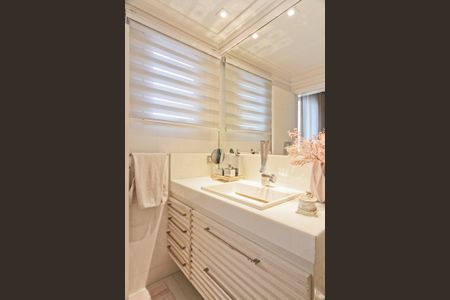 Apartamento à venda com 130m², 3 quartos e 4 vagas Apartamento à venda com 130m², 3 quartos e 4 vagasBanheiro da Suíte 3